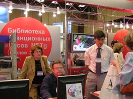 Работа учебных классов на стенде REDCENTER