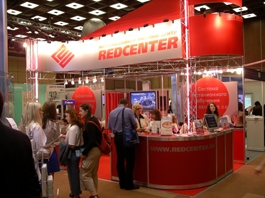 Стенд учебного центра REDCENTER